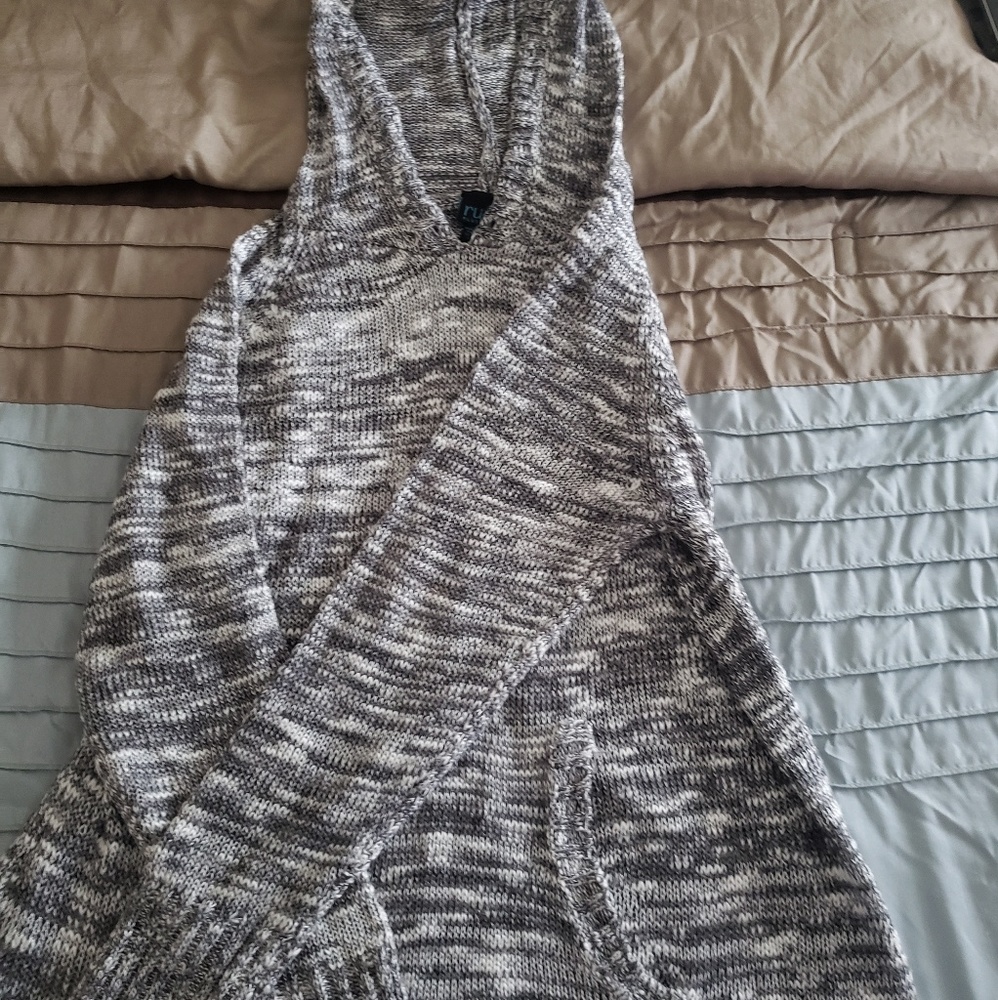 Hooded Sweater